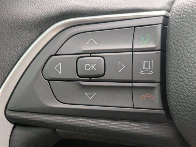 new 2025 Jeep Grand Cherokee car, priced at $38,025