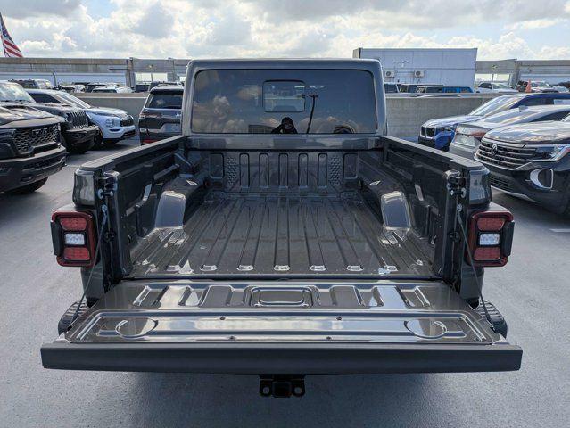 new 2026 Jeep Gladiator car, priced at $64,255