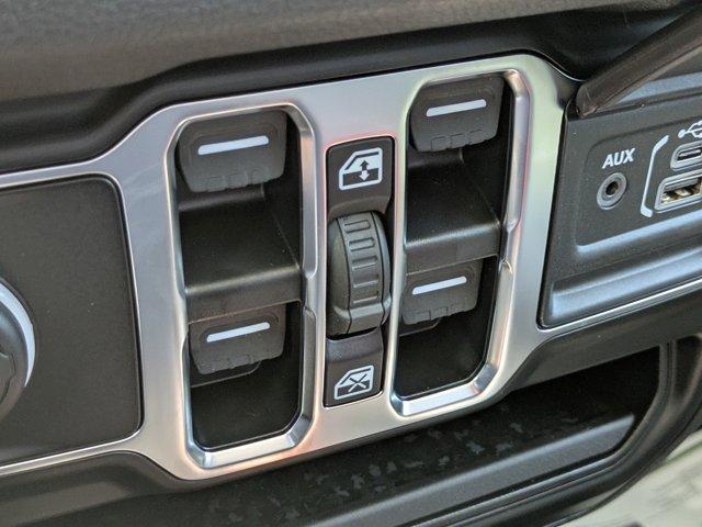 new 2025 Jeep Gladiator car, priced at $38,035