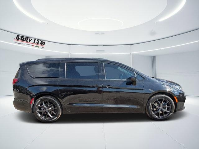 new 2026 Chrysler Pacifica car, priced at $49,035
