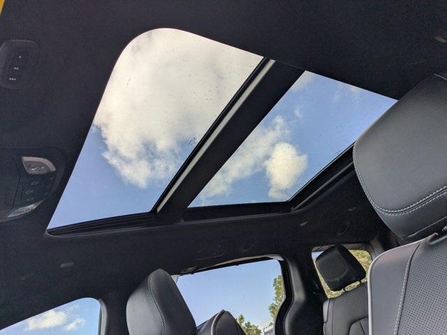 new 2026 Chrysler Pacifica car, priced at $49,035