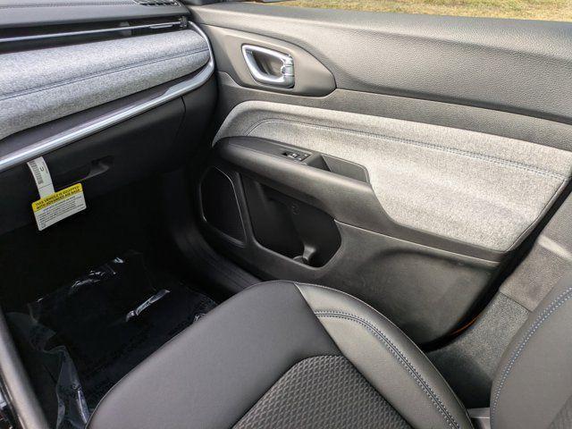 new 2026 Jeep Compass car, priced at $25,585