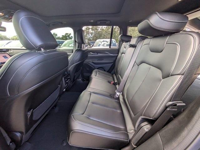 new 2025 Jeep Grand Cherokee car, priced at $37,980