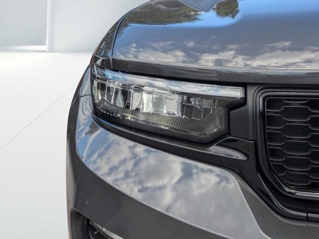 new 2025 Jeep Grand Cherokee car, priced at $37,980