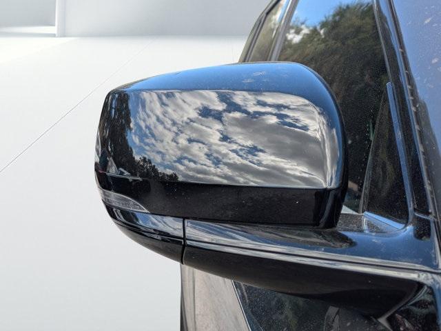 new 2025 Jeep Grand Cherokee car, priced at $37,980