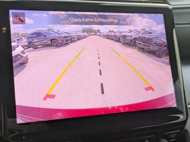 new 2025 Jeep Grand Cherokee car, priced at $38,985