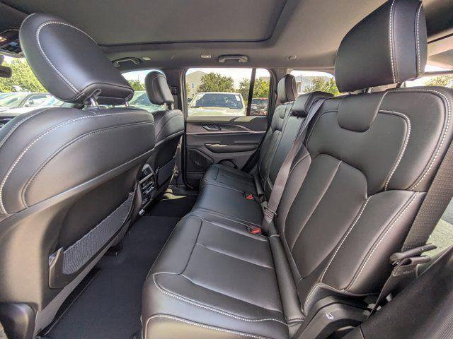 new 2025 Jeep Grand Cherokee car, priced at $40,985