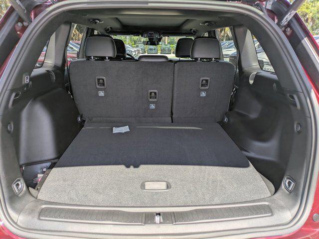 new 2025 Jeep Grand Cherokee car, priced at $40,985