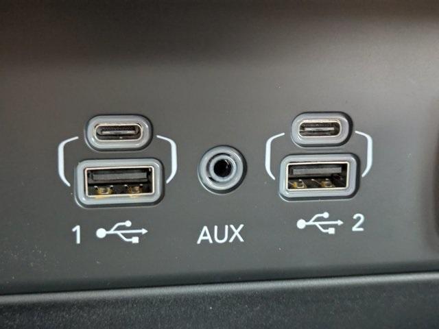 new 2025 Jeep Grand Cherokee car, priced at $38,985