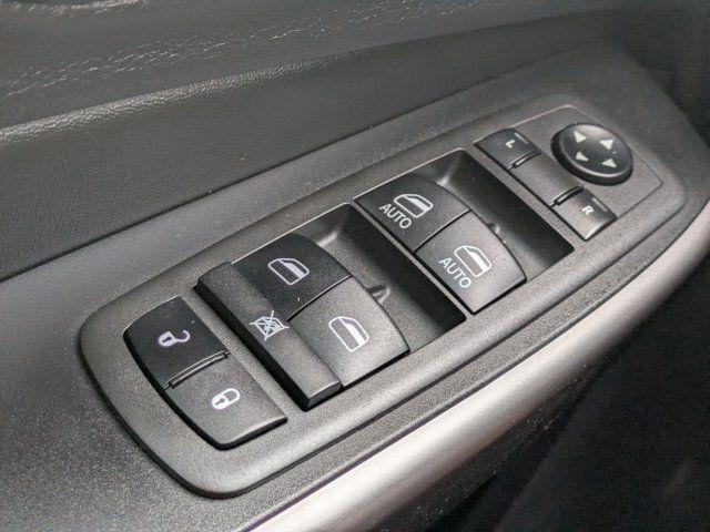 used 2022 Jeep Cherokee car, priced at $20,591