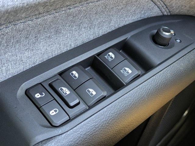 new 2026 Jeep Compass car, priced at $23,585