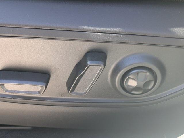 new 2025 Jeep Grand Cherokee L car, priced at $37,635