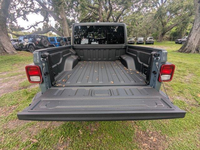 new 2025 Jeep Gladiator car, priced at $36,630