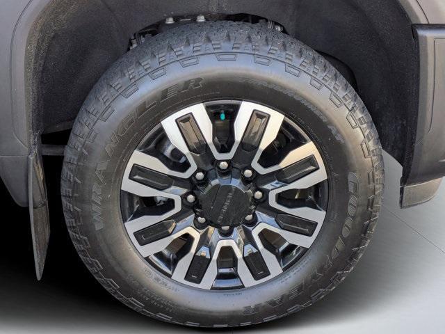 used 2025 GMC Sierra 2500 car, priced at $76,894