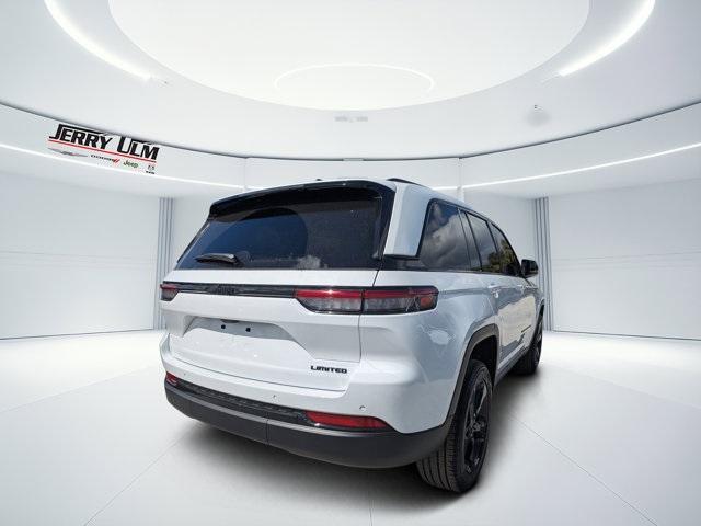 new 2025 Jeep Grand Cherokee car, priced at $38,390
