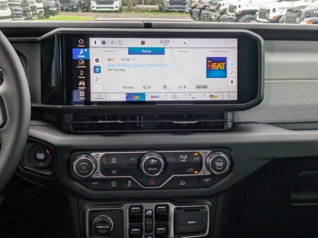 new 2025 Jeep Gladiator car, priced at $38,535