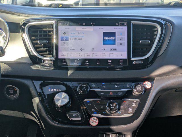 used 2025 Chrysler Pacifica car, priced at $25,394