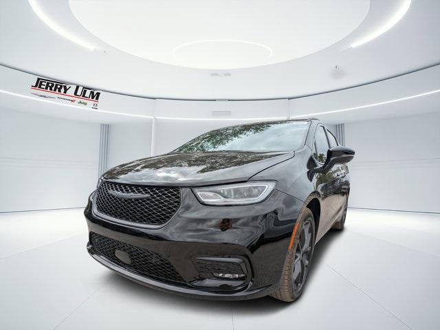 new 2026 Chrysler Pacifica car, priced at $50,315