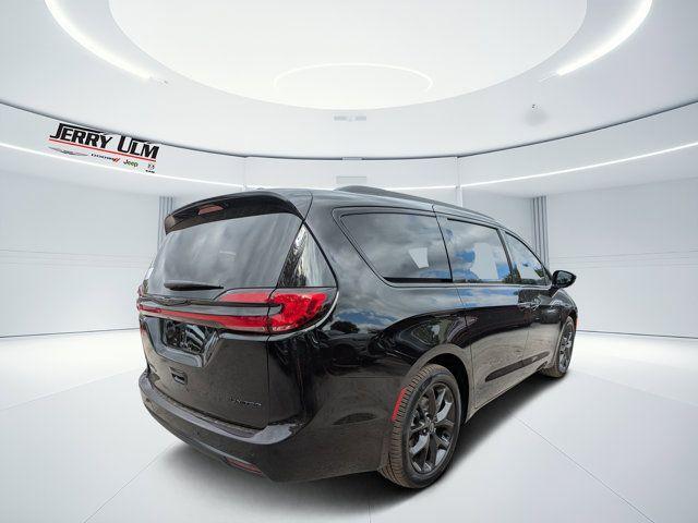 new 2026 Chrysler Pacifica car, priced at $48,550