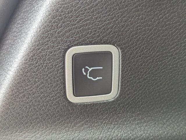 new 2026 Chrysler Pacifica car, priced at $50,315