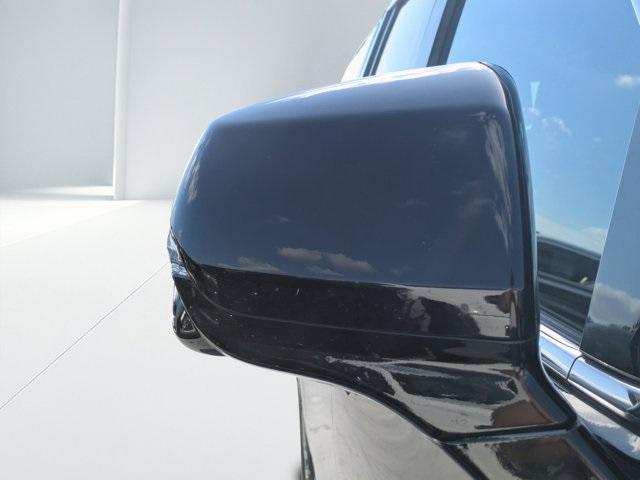 used 2024 GMC Yukon XL car, priced at $62,691