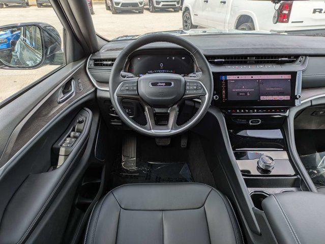 new 2026 Jeep Grand Cherokee car, priced at $43,410