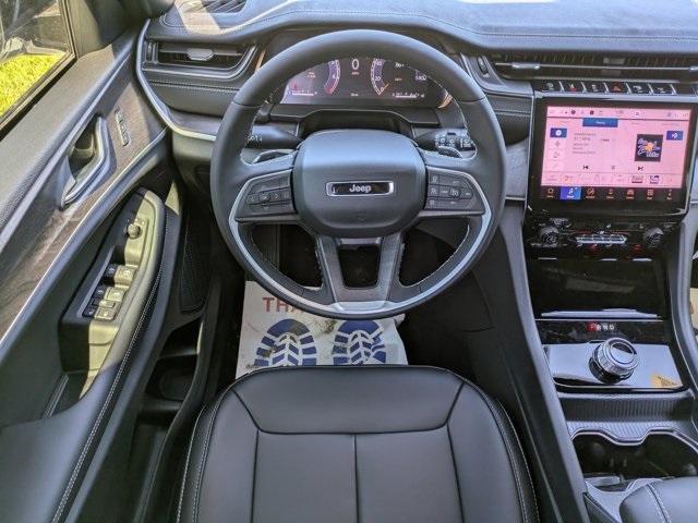 new 2025 Jeep Grand Cherokee car, priced at $35,938