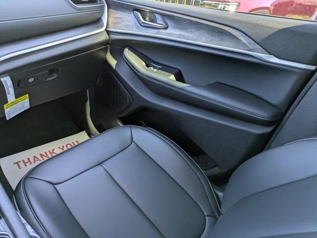 new 2025 Jeep Grand Cherokee car, priced at $35,938