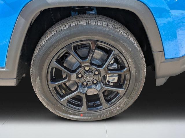 new 2026 Jeep Compass car, priced at $27,985