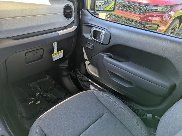 new 2025 Jeep Gladiator car, priced at $38,130