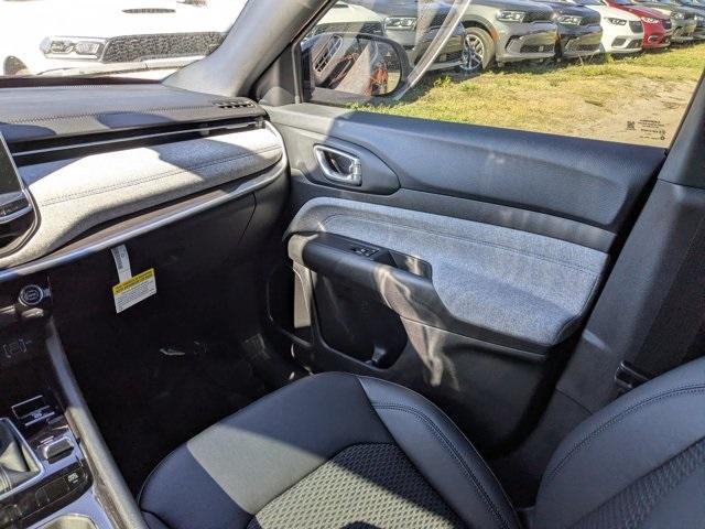 new 2026 Jeep Compass car, priced at $23,990