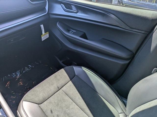 new 2025 Jeep Grand Cherokee L car, priced at $38,230