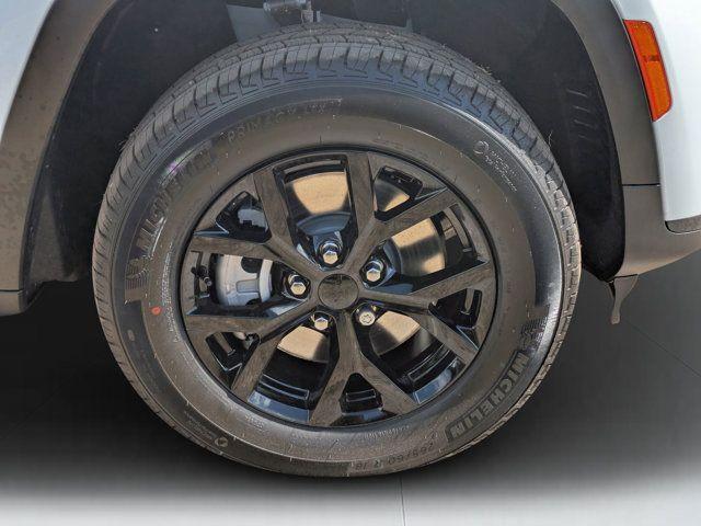 new 2025 Jeep Grand Cherokee L car, priced at $40,880