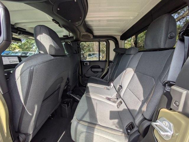 new 2026 Jeep Gladiator car, priced at $44,010