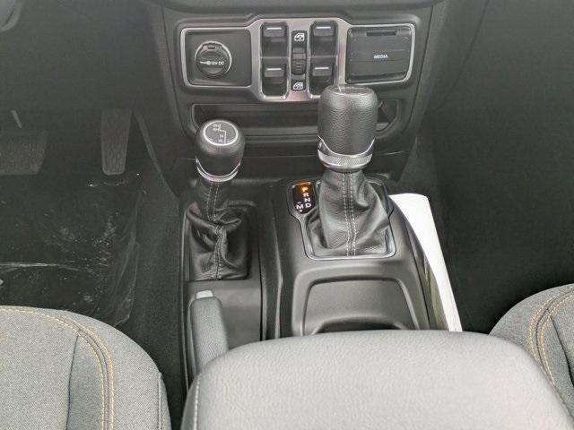 new 2026 Jeep Gladiator car, priced at $45,505