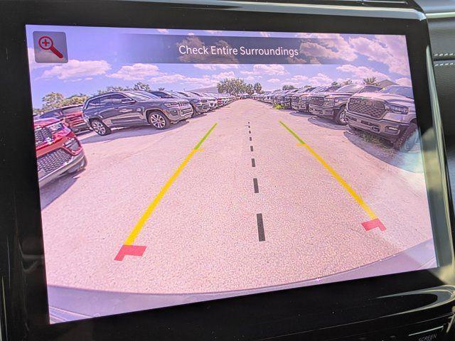 new 2025 Jeep Grand Cherokee car, priced at $38,470