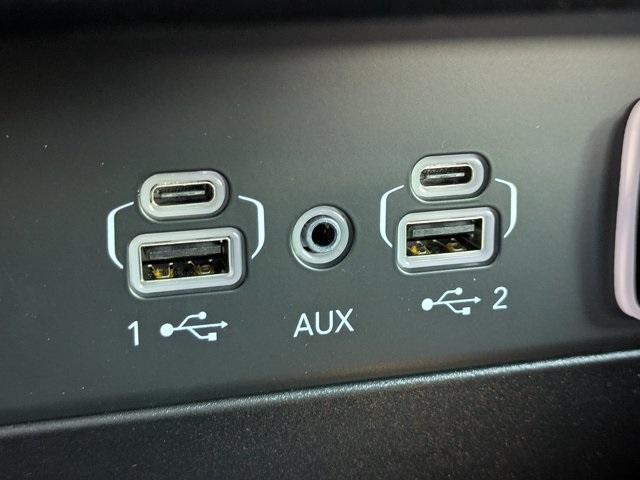 new 2025 Jeep Grand Cherokee car, priced at $38,470