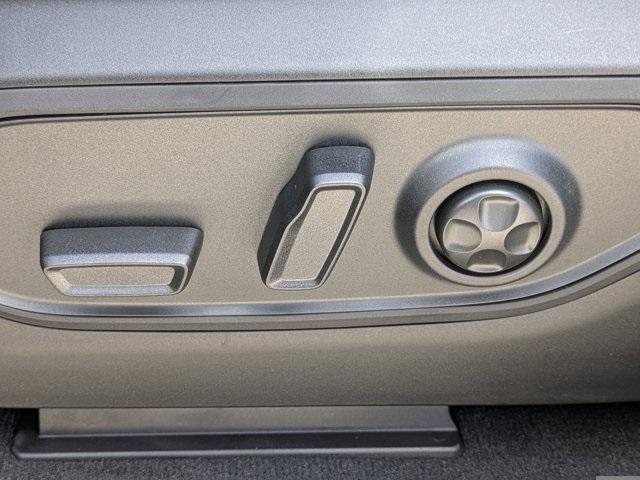 new 2025 Jeep Grand Cherokee car, priced at $38,470