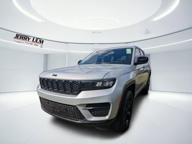 new 2025 Jeep Grand Cherokee car, priced at $37,620