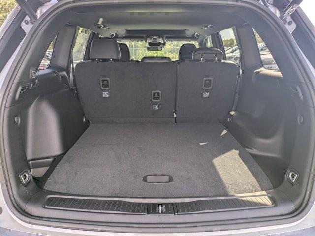 new 2025 Jeep Grand Cherokee car, priced at $37,620