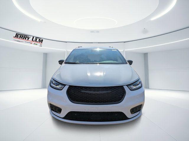 new 2026 Chrysler Pacifica car, priced at $50,525