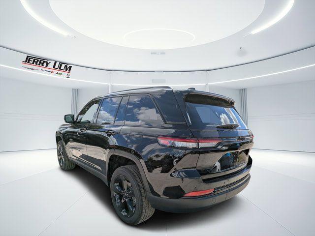 new 2025 Jeep Grand Cherokee car, priced at $38,620