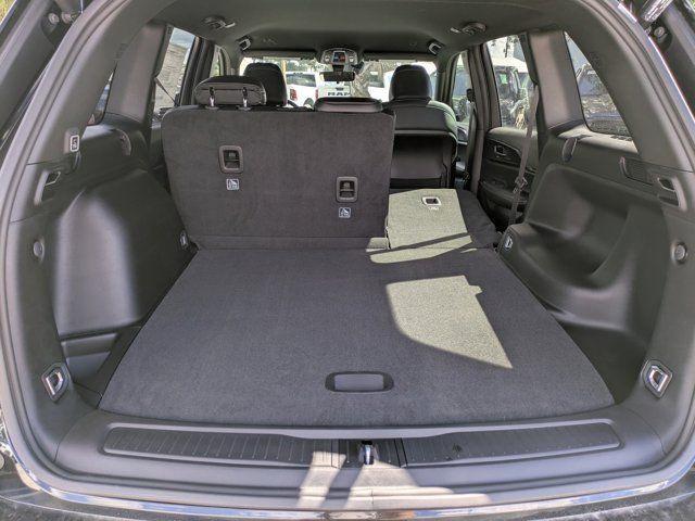 new 2025 Jeep Grand Cherokee car, priced at $38,620