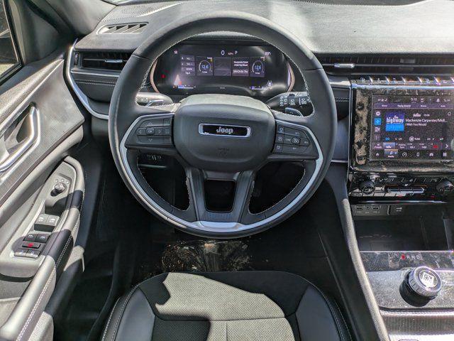 new 2025 Jeep Grand Cherokee car, priced at $38,620