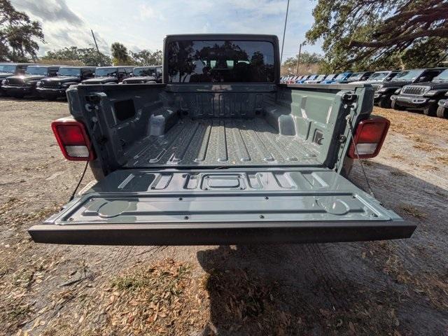 new 2026 Jeep Gladiator car, priced at $45,505