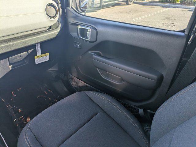 new 2025 Jeep Gladiator car, priced at $44,430