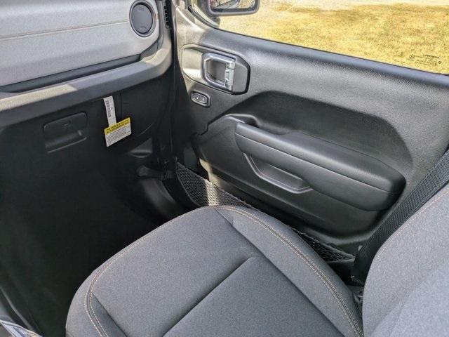 new 2025 Jeep Gladiator car, priced at $39,430