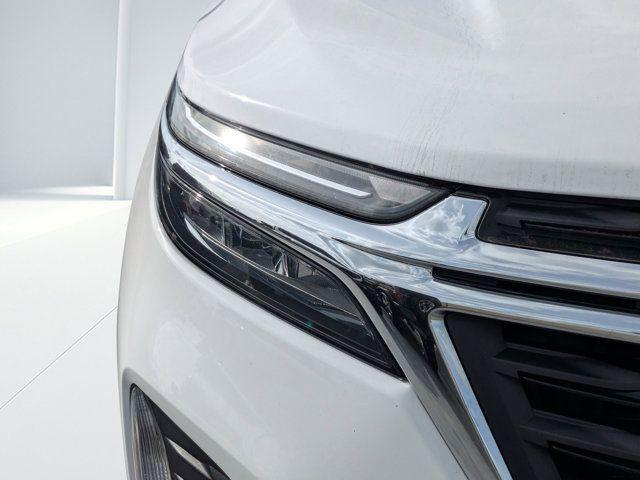 used 2024 Chevrolet Equinox car, priced at $17,595