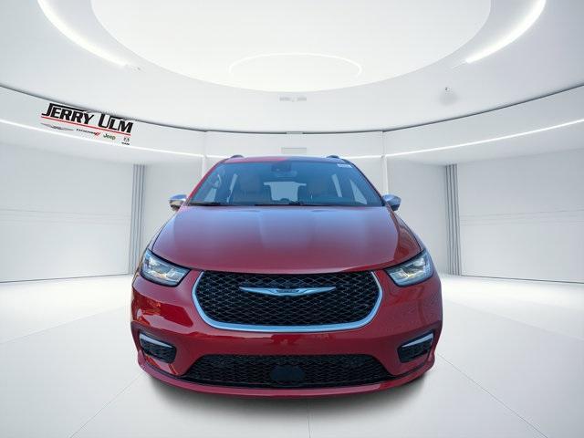 new 2026 Chrysler Pacifica car, priced at $55,225