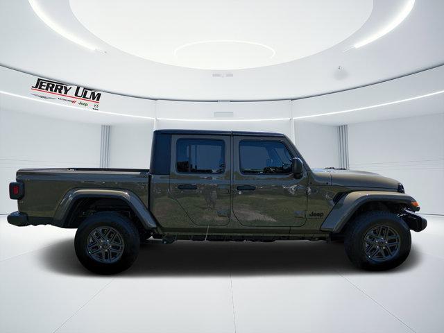 new 2025 Jeep Gladiator car, priced at $38,130